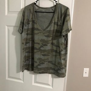 American eagle camo T-shirt